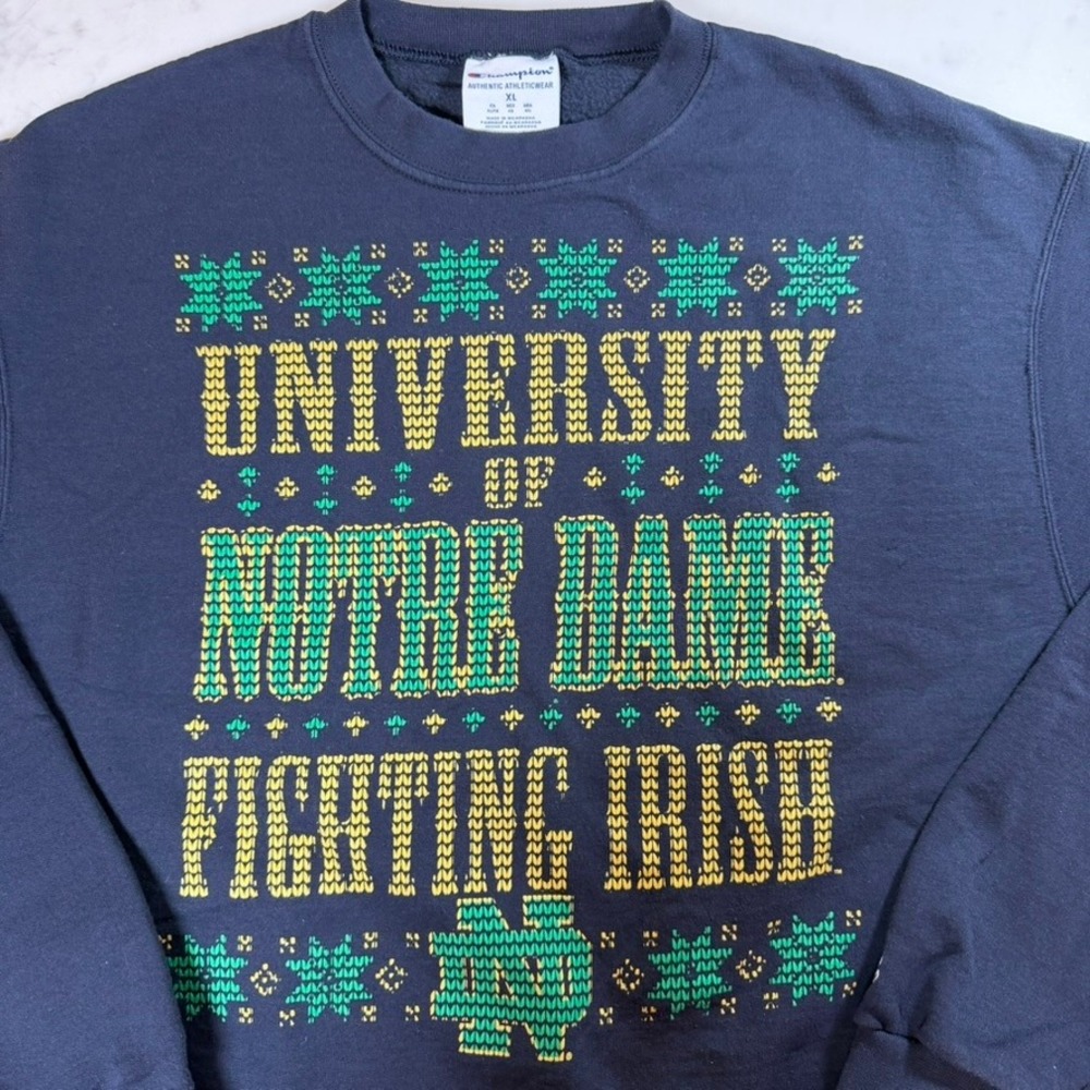 Champion Sweatshirt Notre Dame Fighting Irish Graphic Mens XL Navy‎